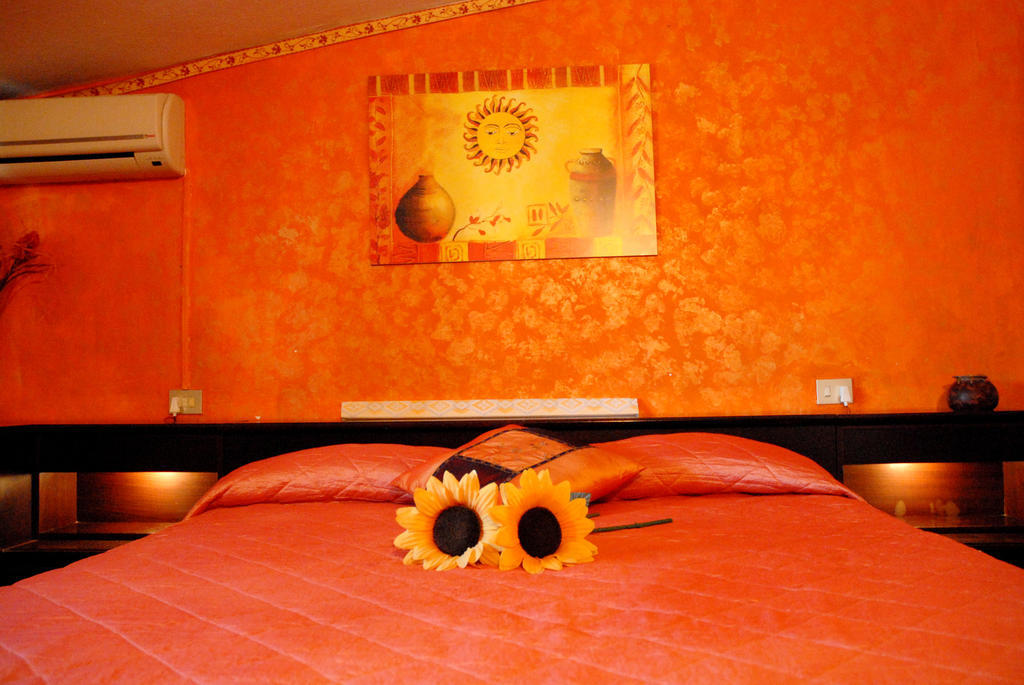 B&B Fantar House Carbonia Ruang foto