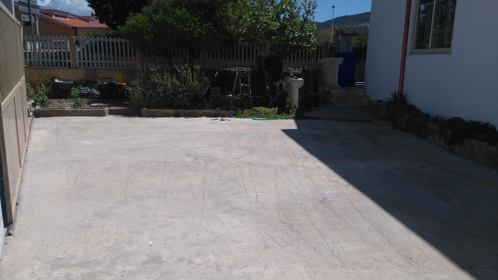 B&B Fantar House Carbonia Bagian luar foto