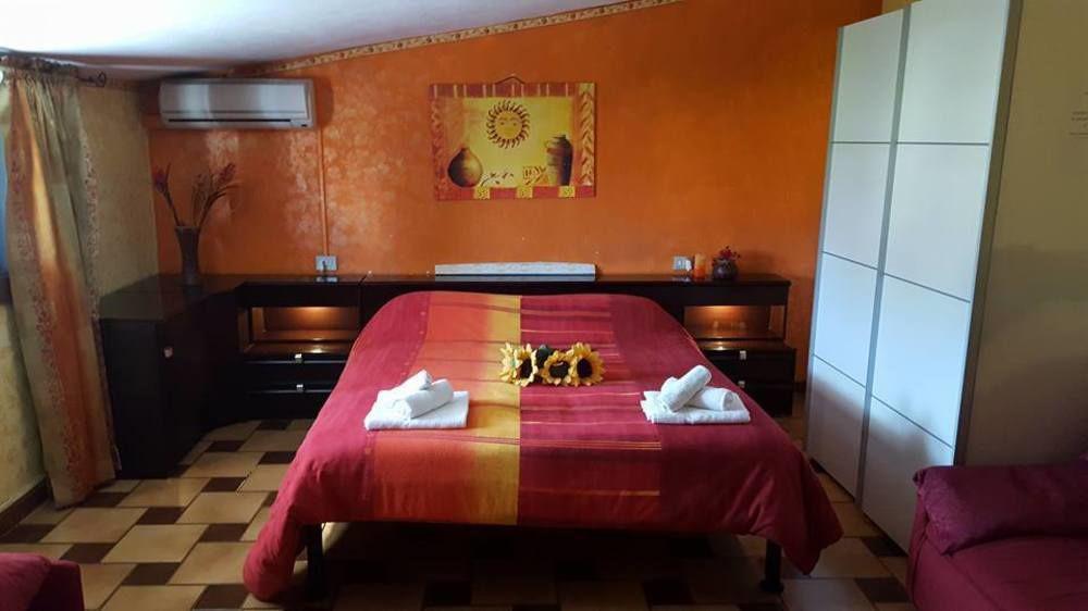 B&B Fantar House Carbonia Bagian luar foto