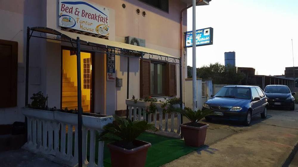 B&B Fantar House Carbonia Bagian luar foto