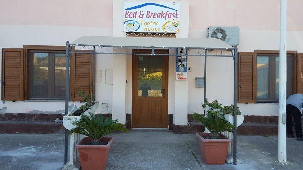 B&B Fantar House Carbonia Bagian luar foto