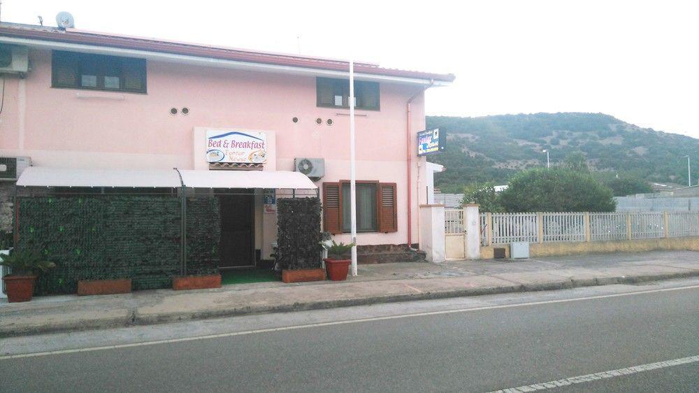 B&B Fantar House Carbonia Bagian luar foto